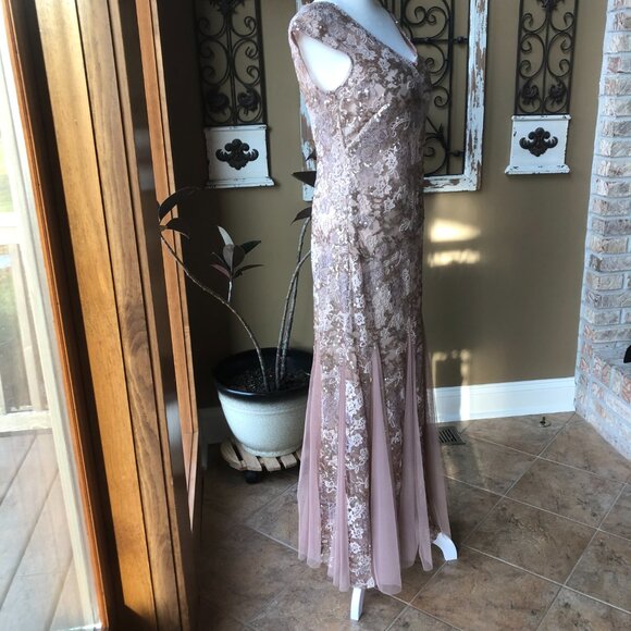 Alex Evenings Petite Emily Embroidered Fit and Flare Dress - Style #8217897 NWT - Picture 14 of 14